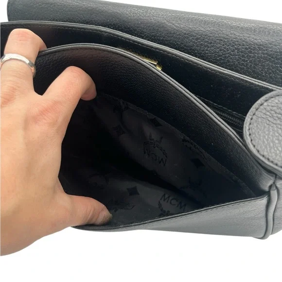 Preloved MCM Vintage Black Crossbody Bag w/ Adjustable Strap - Picture 10 of 15